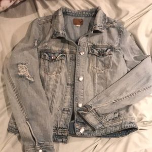 AMERICAN EAGLE DISTRESSED JEAN JACKET SZ XL